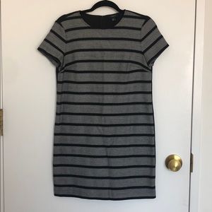 Ann Taylor Petite SP black / white striped dress